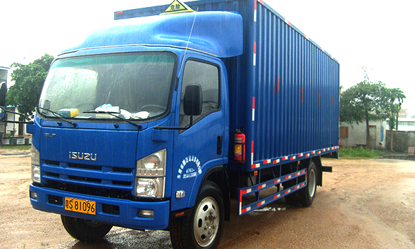 貨物危險品運(yùn)輸車輛展示